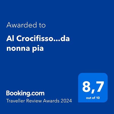 Apartmán Al Crocifisso...Da Nonna Pia Salerno Exteriér fotografie