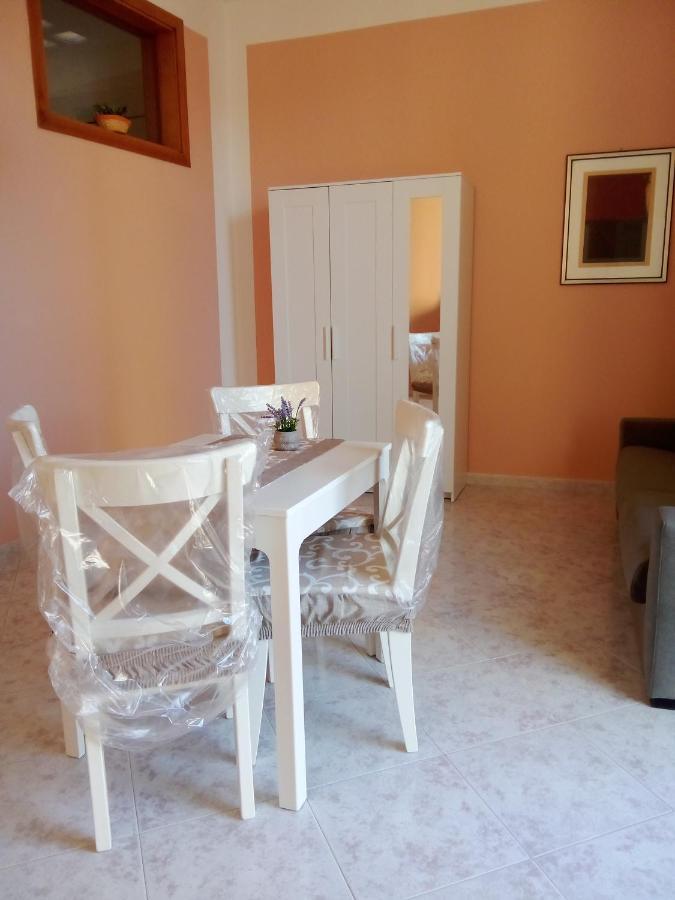 Apartmán Al Crocifisso...Da Nonna Pia Salerno Exteriér fotografie
