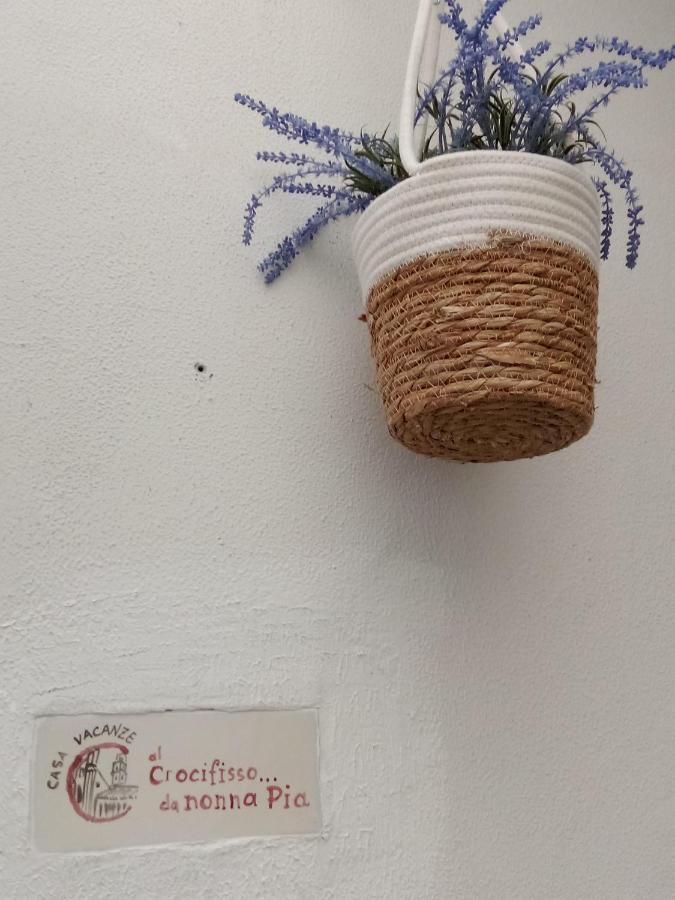 Apartmán Al Crocifisso...Da Nonna Pia Salerno Exteriér fotografie